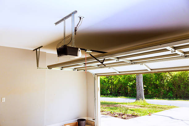 Top rated local Garage Door Installation specialists in Wedgefield, FL